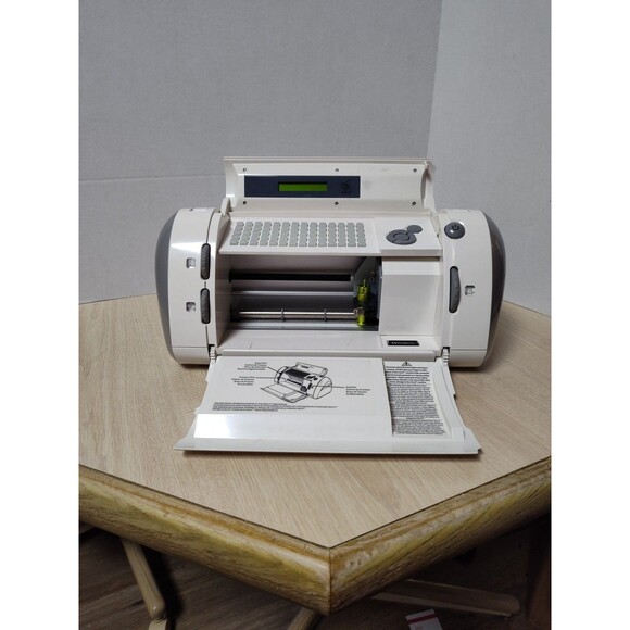 Cricut Personal Electronic Cutter Machine Model CRV001 - Tested Power Adapter - Picture 2 of 9